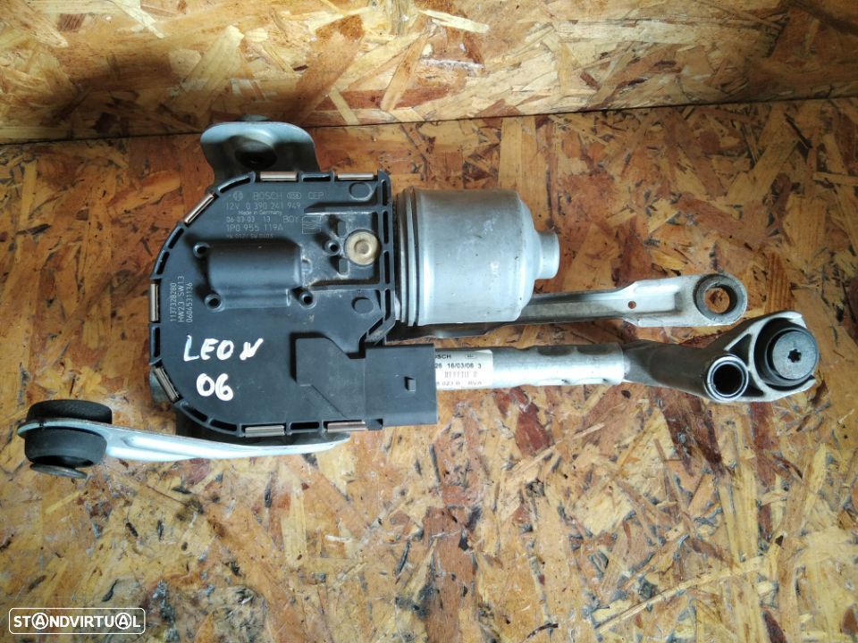 MOTOR /  SISTEMA LIMPA VIDROS SEAT LEON 1P 0390241949 1P0955119A - 1