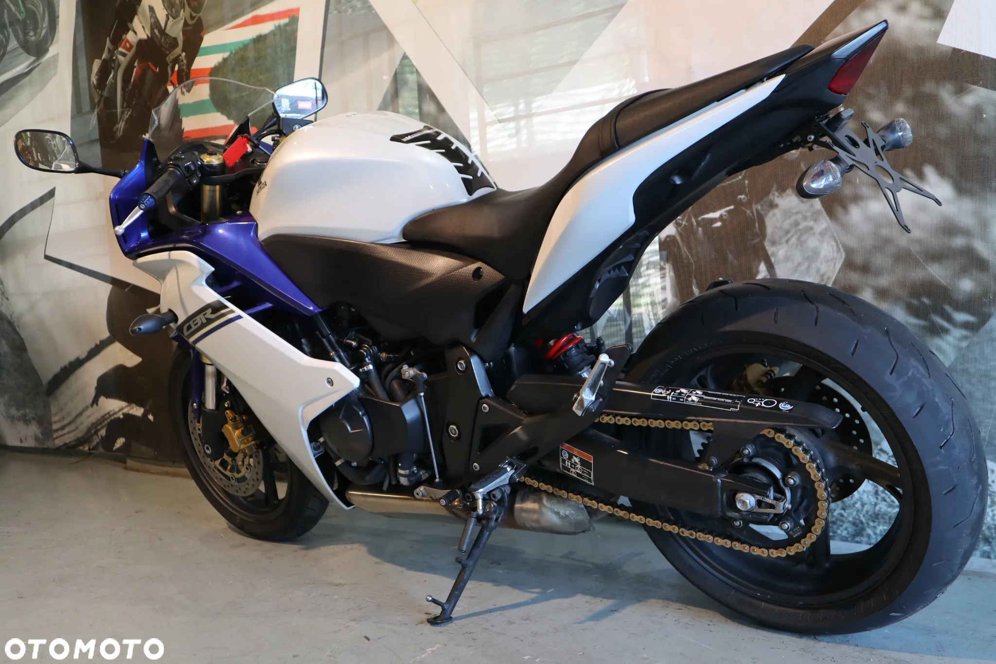 Honda CBR - 6