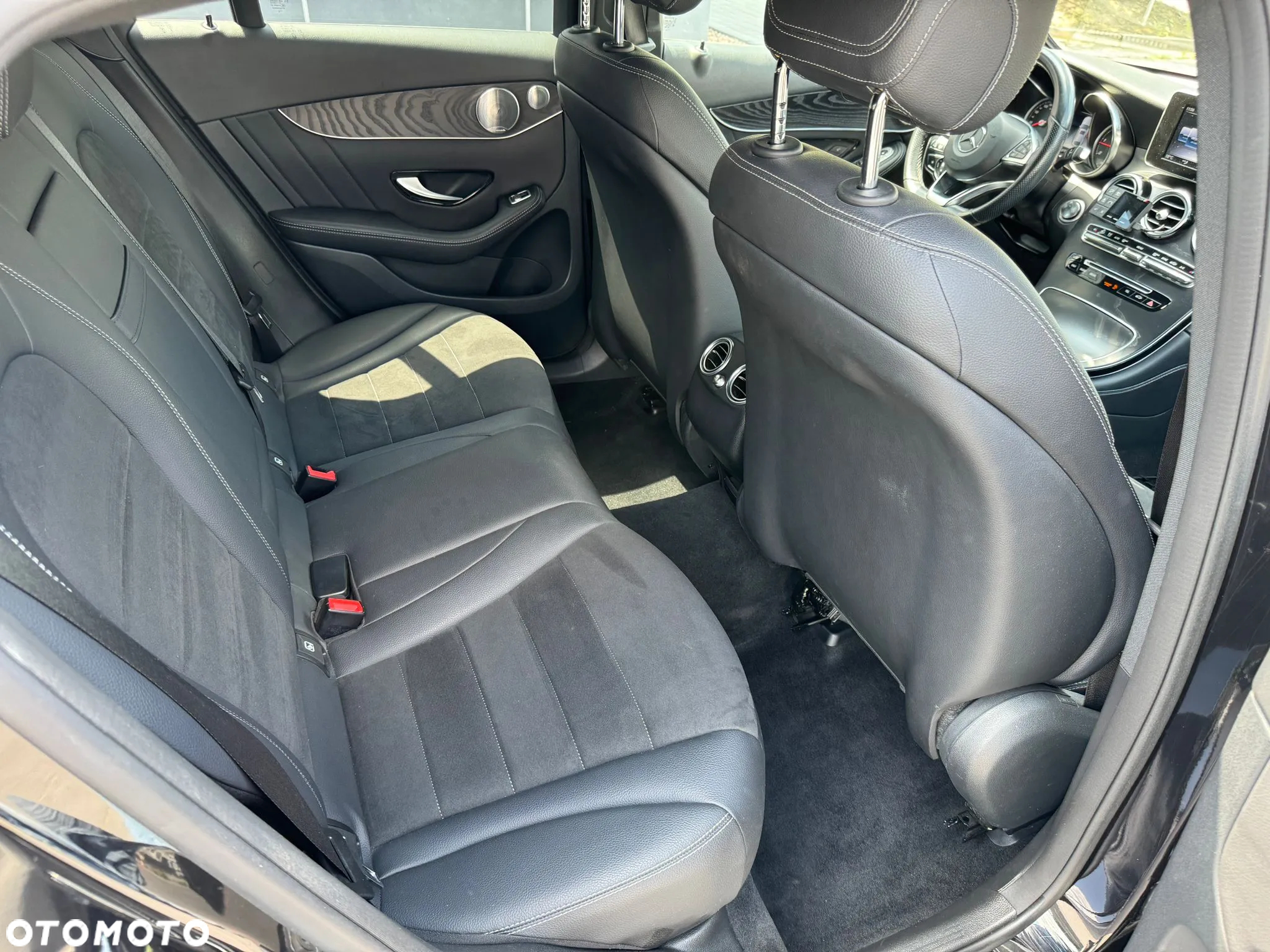Mercedes-Benz GLC - 11