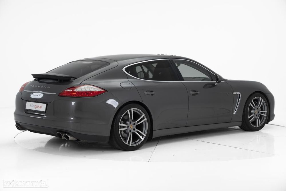 Porsche Panamera S Hybrid — fotografia 3