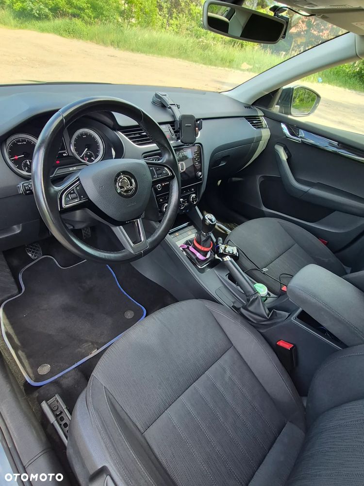 Skoda Octavia 2.0 TDI Style - 9