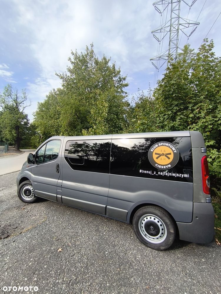 Opel Vivaro - 1