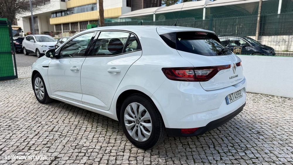 Renault Mégane 1.5 dCi Dynamique S - 3