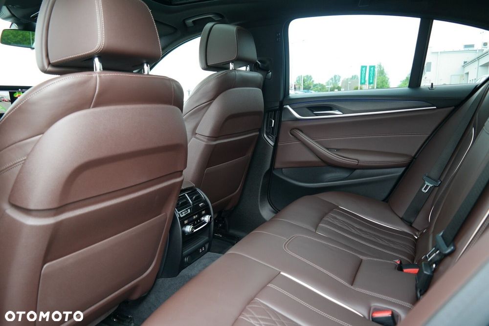 BMW Seria 5 - 12
