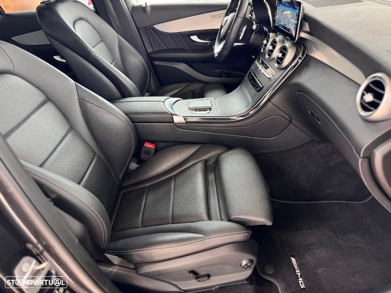 Mercedes-Benz GLC 300 - 50