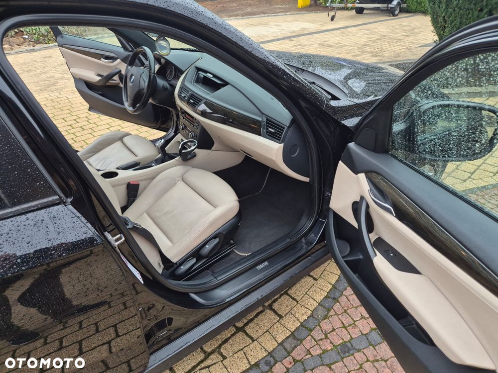 BMW X1 sDrive18d - 12