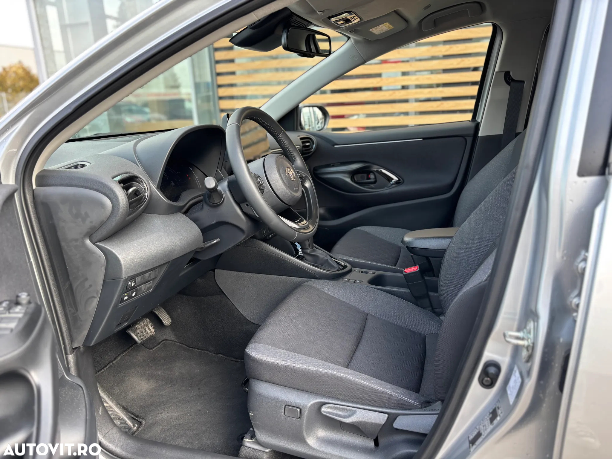 Toyota Yaris 1.5 116 CP HEV Dynamic - 13