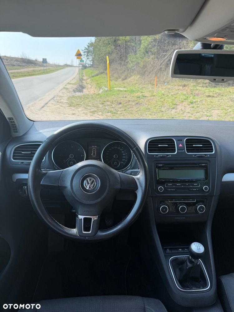 Volkswagen Golf 1.6 TDI DPF BlueMotion Technology Comfortline - 8