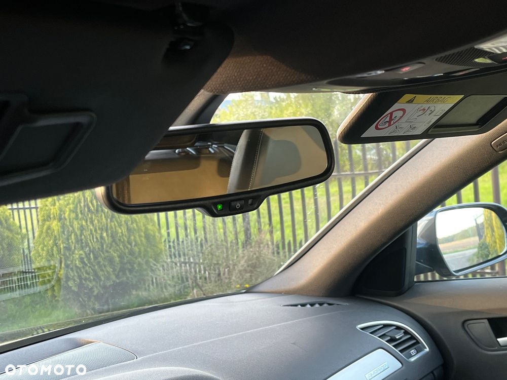 Audi A4 Avant 2.0 TDI DPF quattro S tronic S line Sportpaket - 39