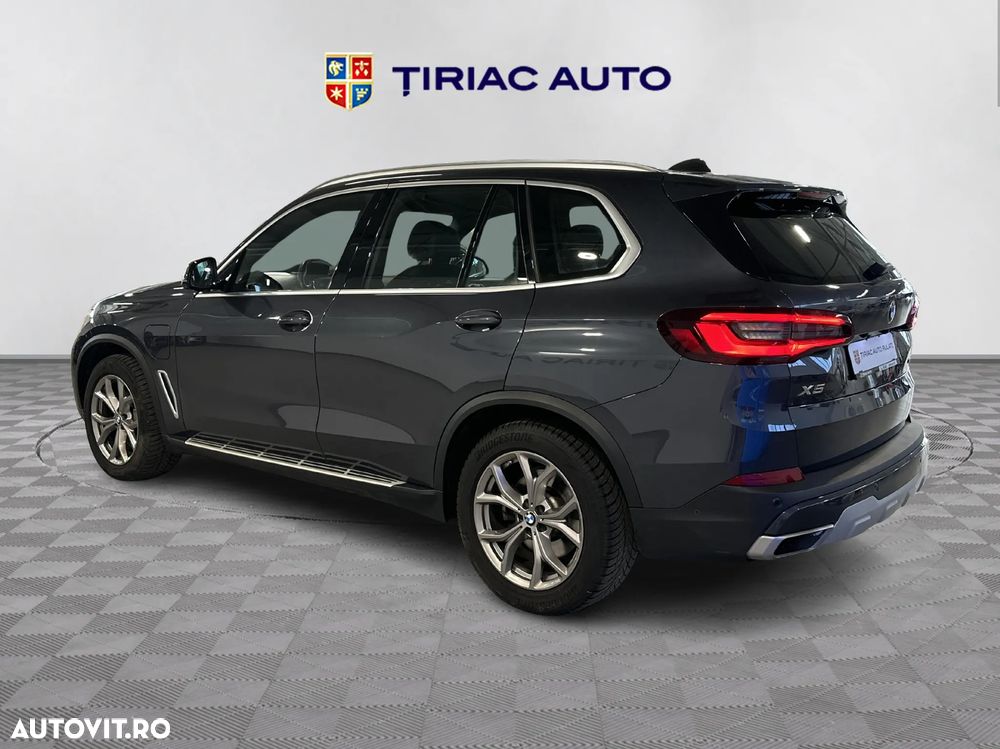 BMW X5 xDrive45e AT PHEV - 3