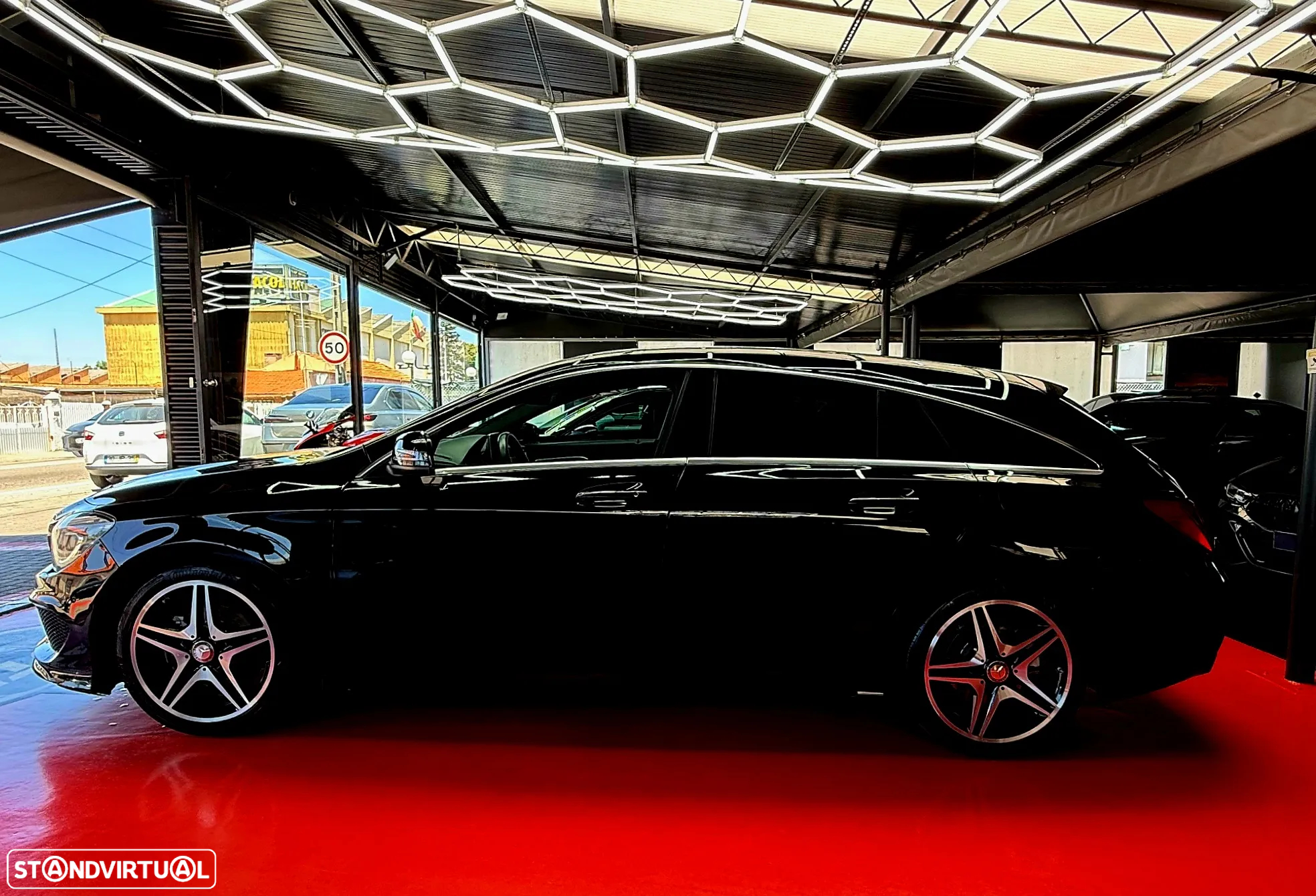 Mercedes-Benz CLA 180 d Shooting Brake AMG Line Aut. - 5