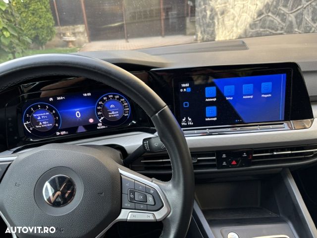 Volkswagen Golf 1.5 TSI ACT Life - 17