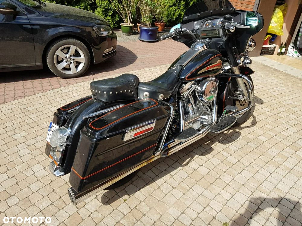 Harley-Davidson FLHT Electra Glide Standard - 2