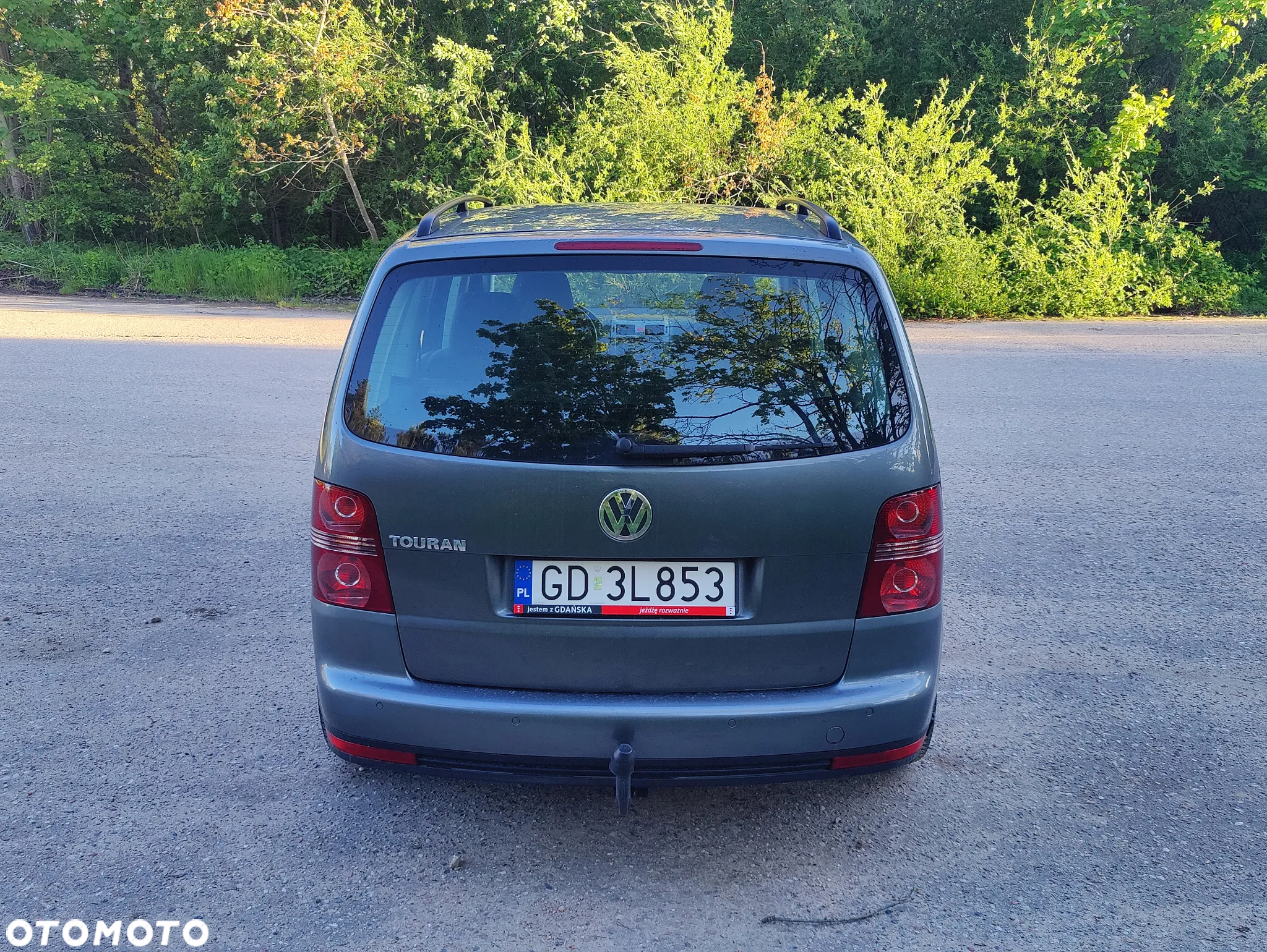 Volkswagen Touran - 8