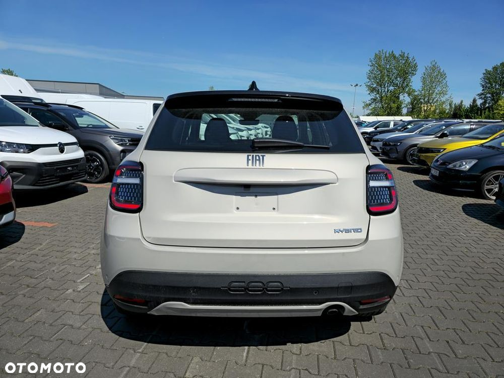 Fiat 600 1.2 Turbo Hybrid eDCT - 5