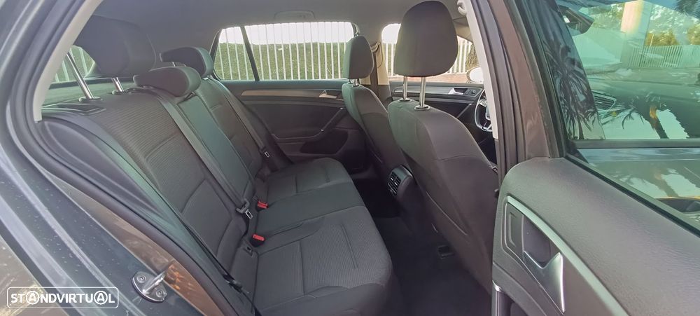 VW e-Golf AC/DC - 17