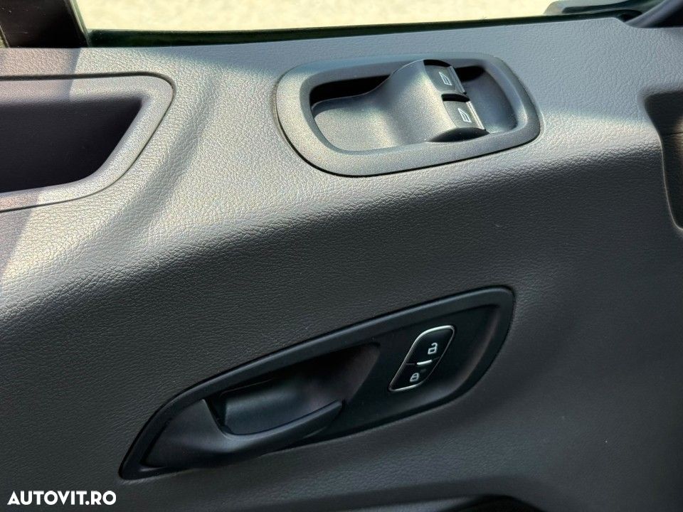 Ford Transit - 20