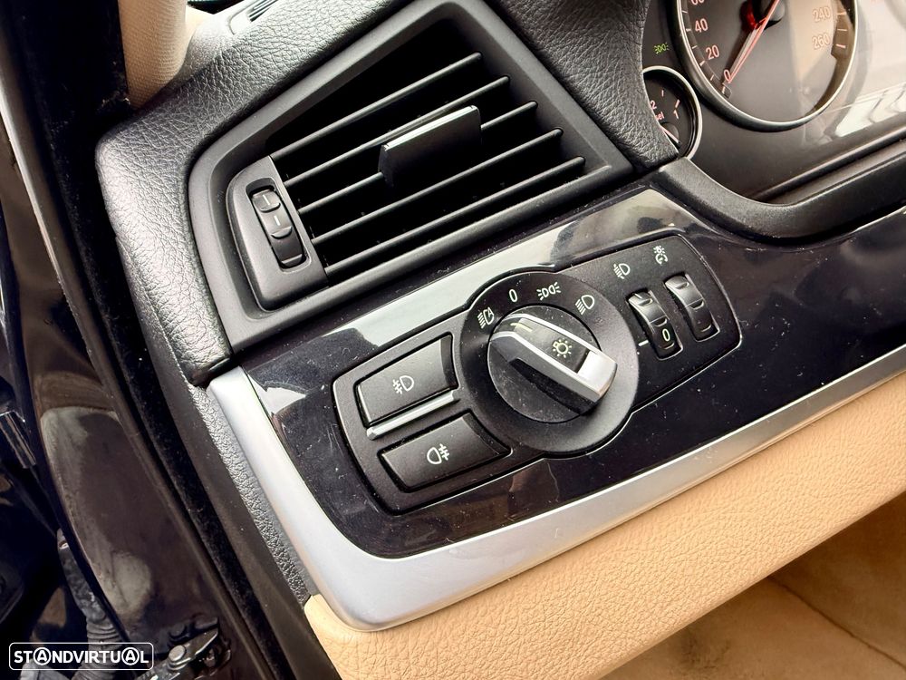 BMW 520 d Pack M Auto - 46