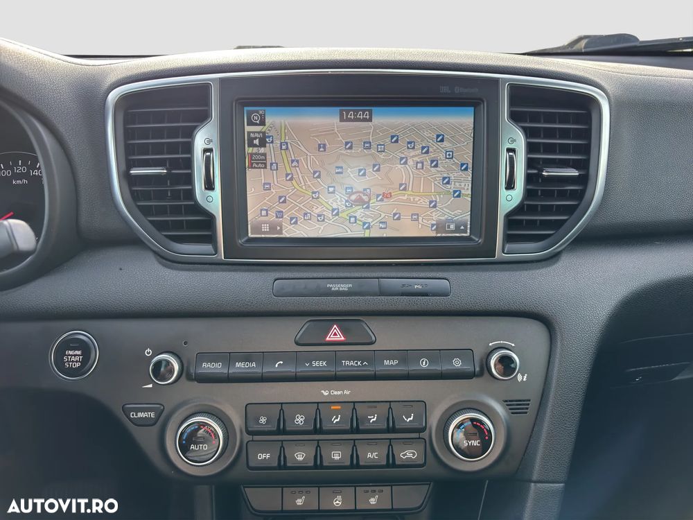 Kia Sportage 2.0 CRDI 4WD Automatik Spirit - 17