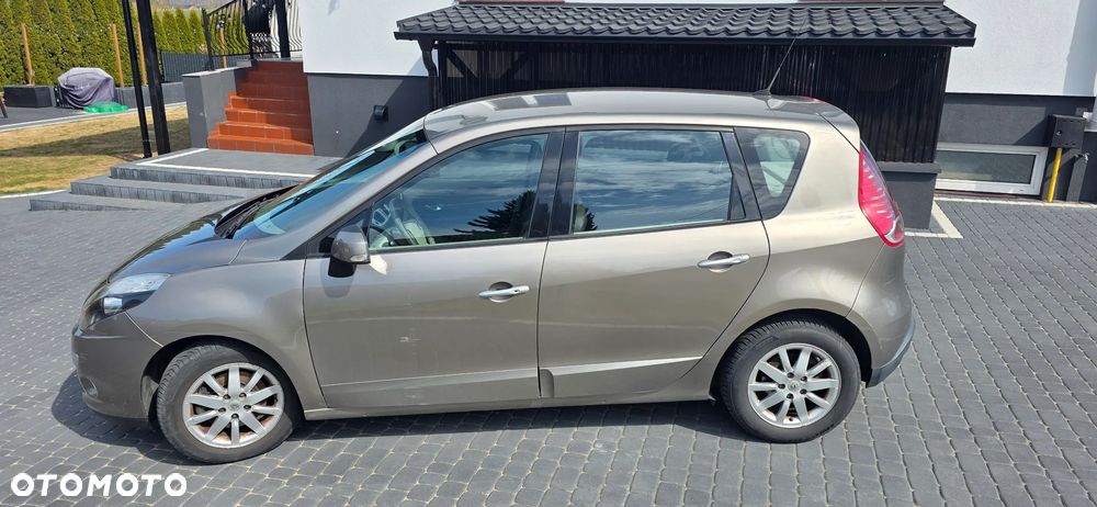 Renault Scenic 1.5 dCi Confort Privilege - 2