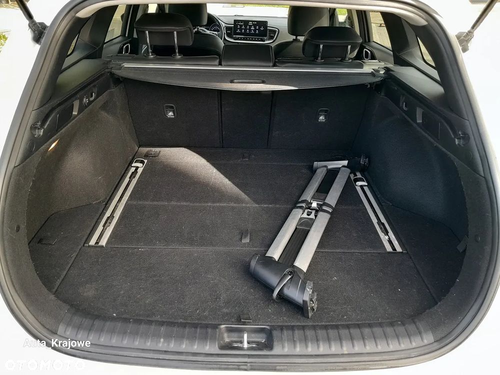 Kia Ceed 1.5 T-GDI Business Line - 32