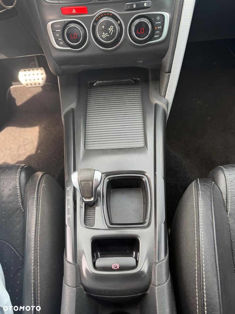Citroën DS4 1.6 e-HDi SoChic MCP - 11
