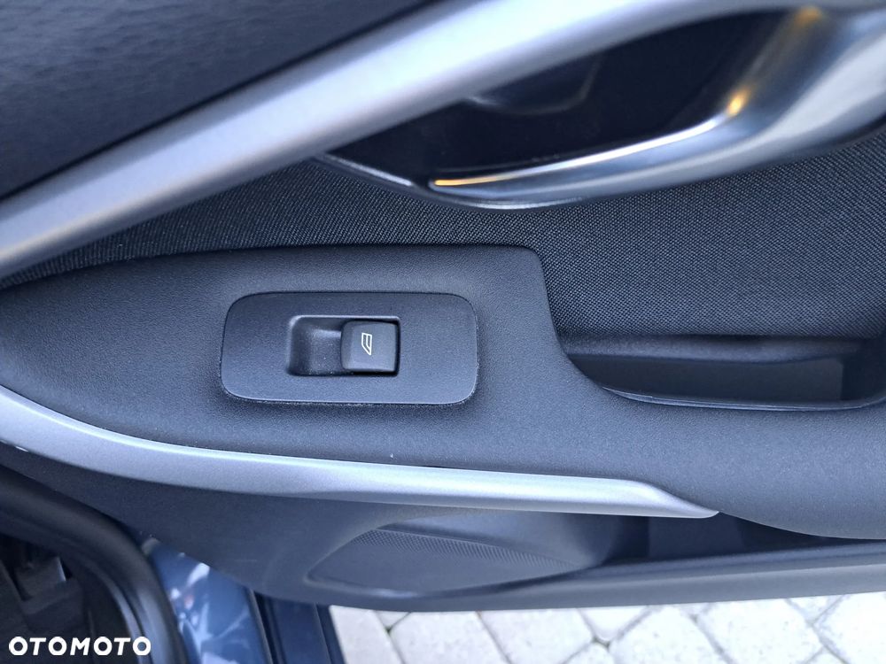 Volvo V40 D2 - 31