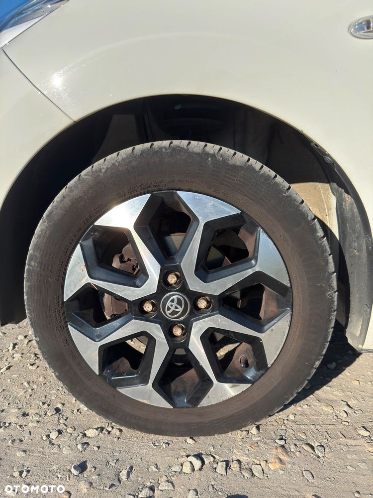 Toyota Aygo x-play - 13