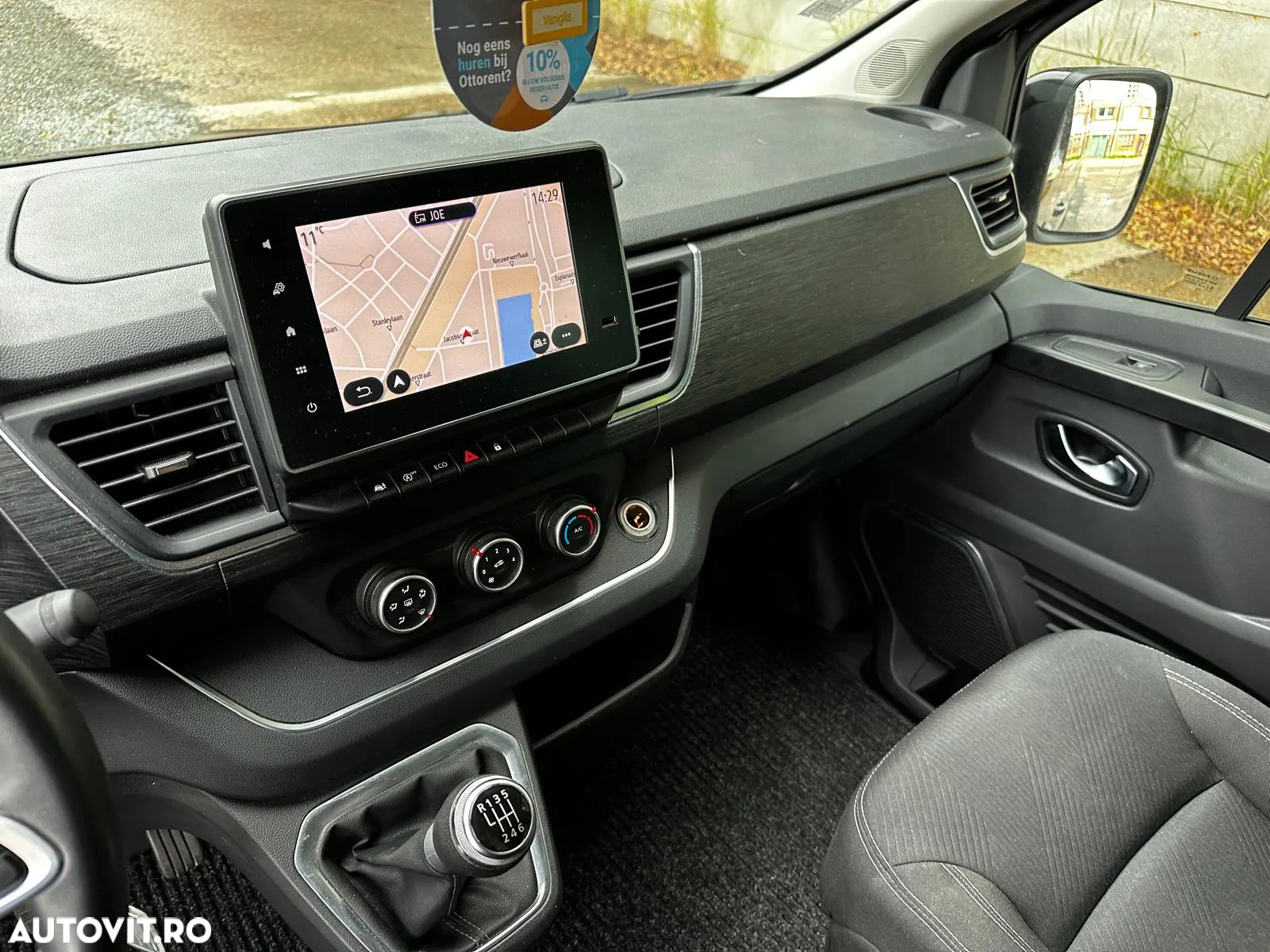 Renault Trafic - 10