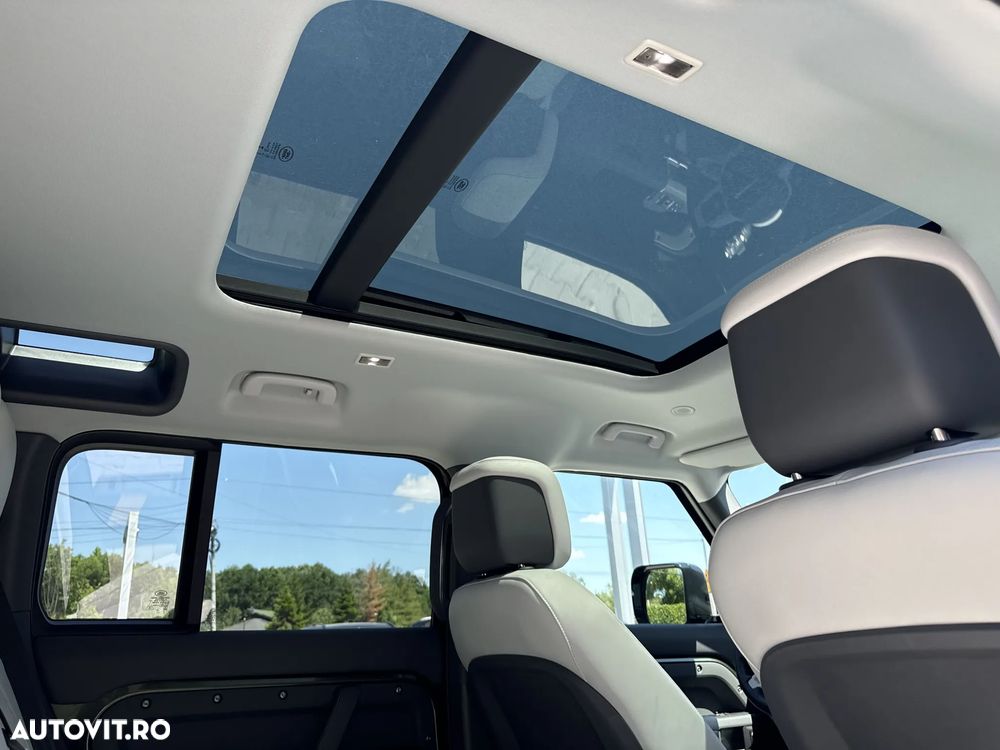 Land Rover Defender - 23