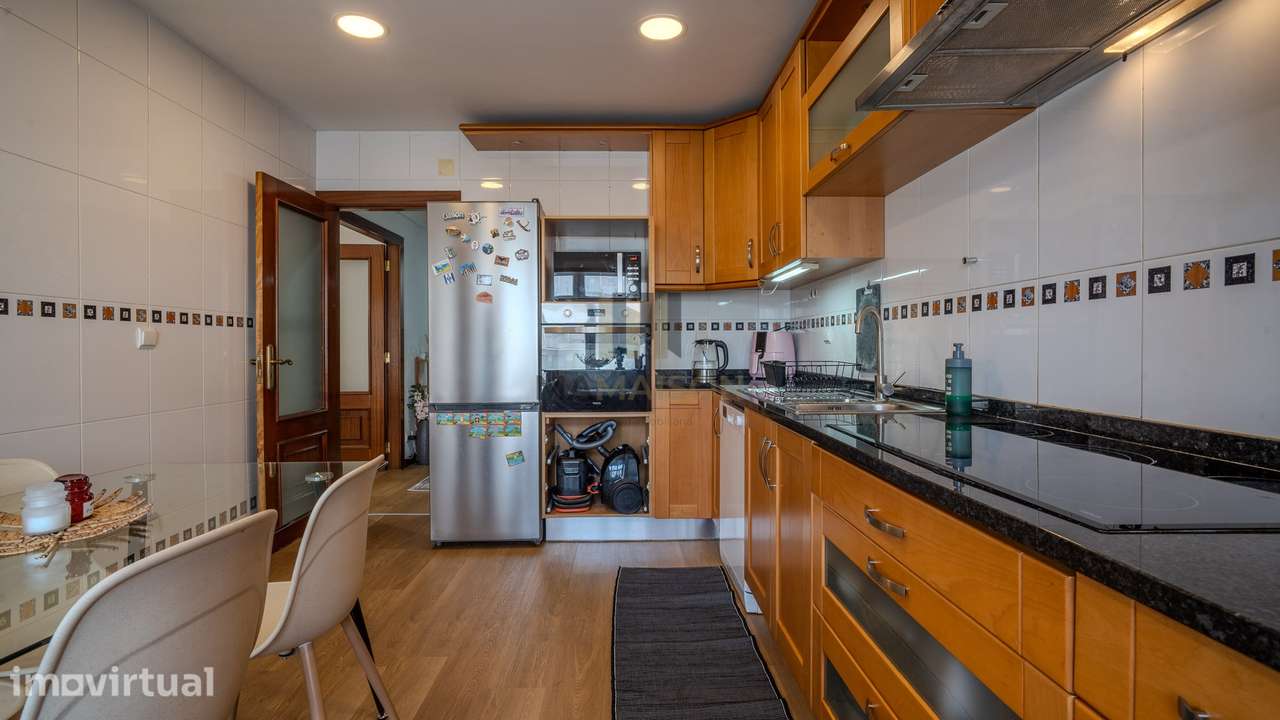 Apartamento T3 | Remodelado | Garagem Box - Grande imagem: 5/32