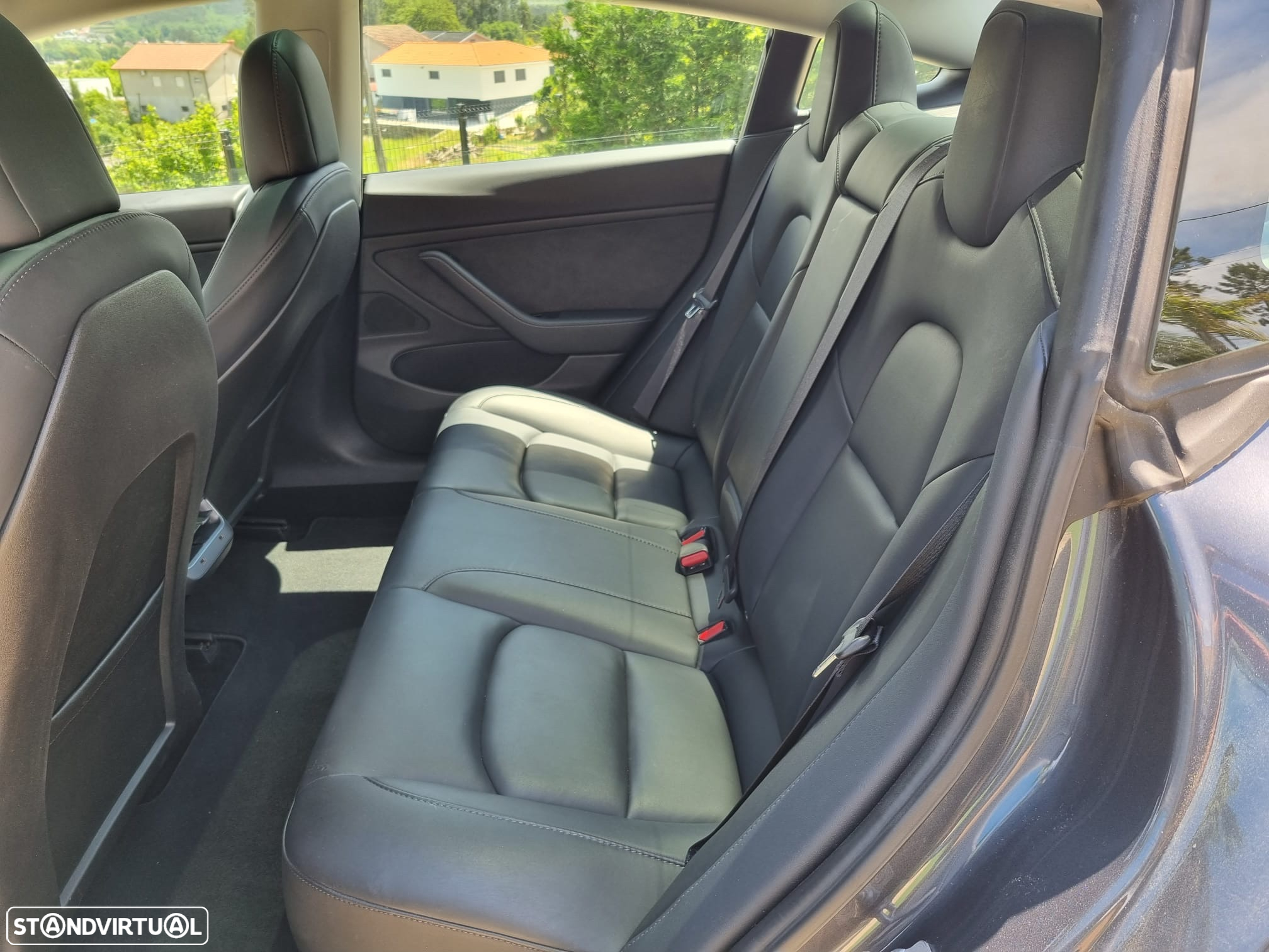 Tesla Model 3 Long-Range Dual Motor AWD - 24