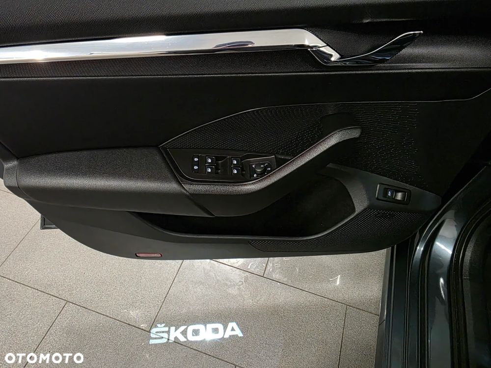 Skoda Octavia 2.0 TDI DSG Exclusive Plus - 24