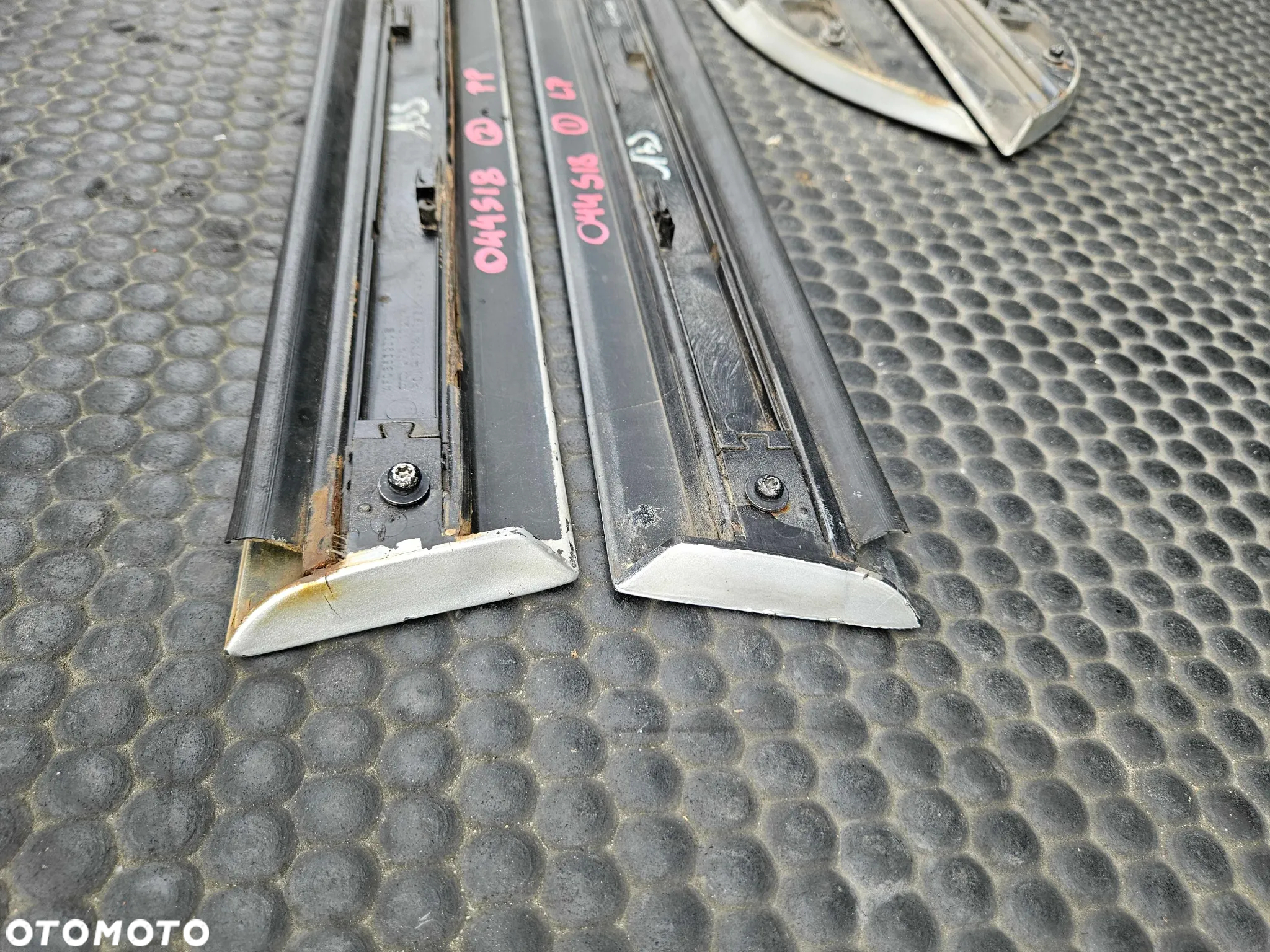Listwa Listwy Drzwi Srebrne LY7W Dolne Komplet Audi A6 C6 Sedan Kombi Oryginalne - 35