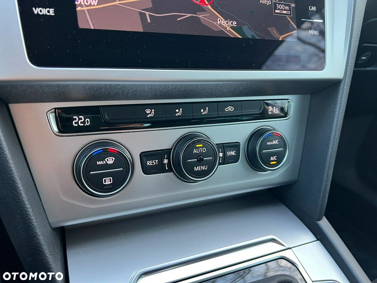 Volkswagen Passat - 24