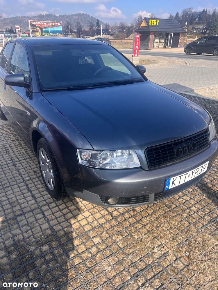 Audi A4 Limousine - 2