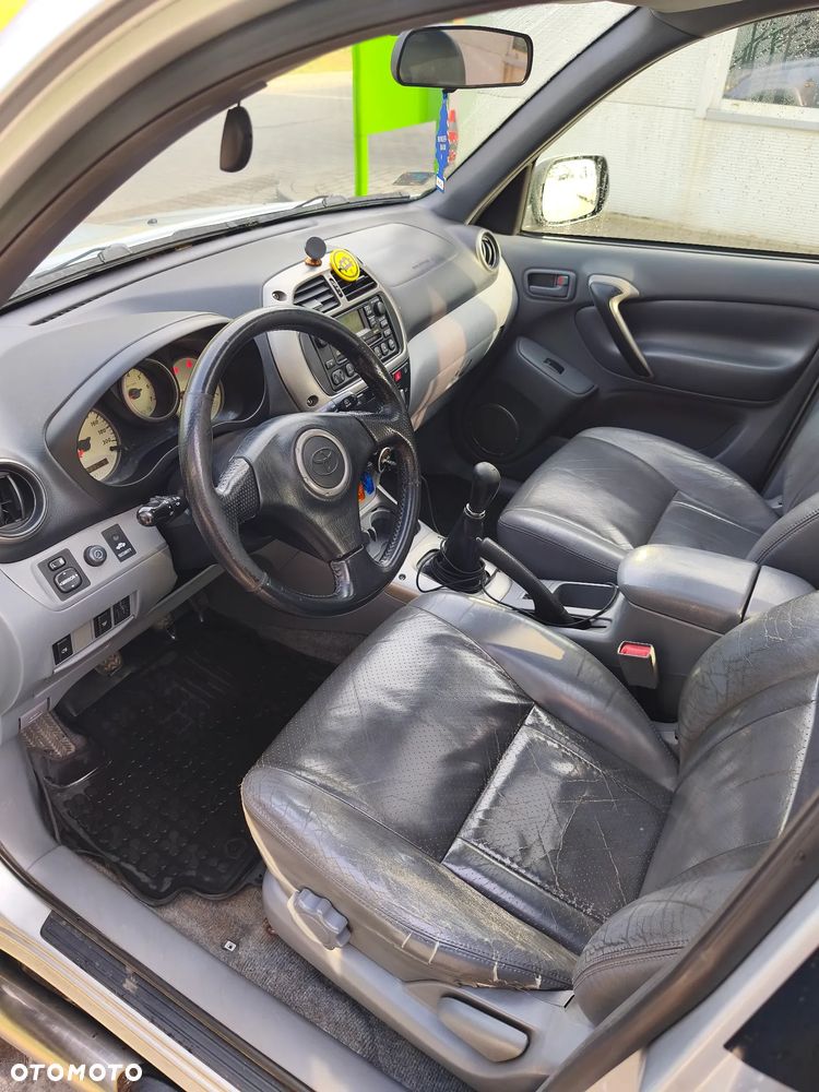 Toyota RAV4 2.0 D-4D 4x4 - 7