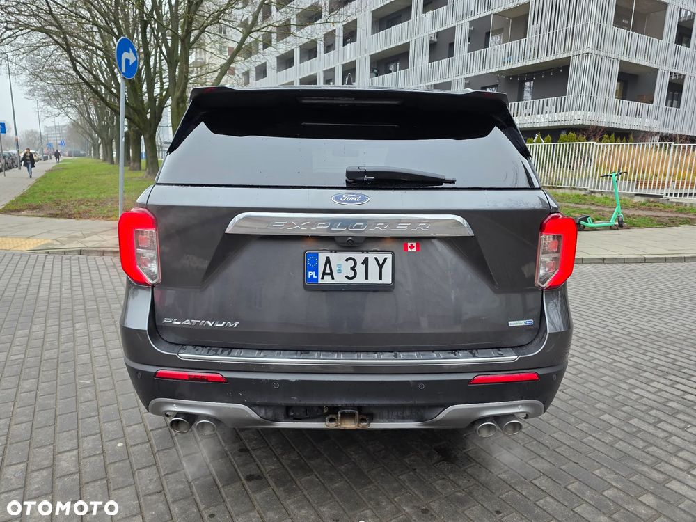 Ford Explorer - 29