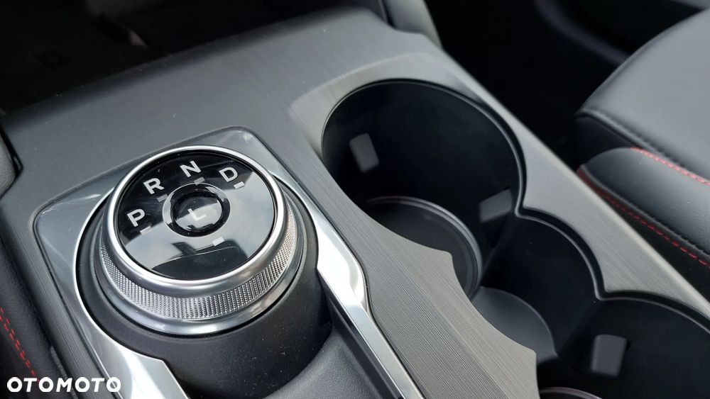 Ford Kuga 1.5 EcoBoost FWD ST-Line X - 17