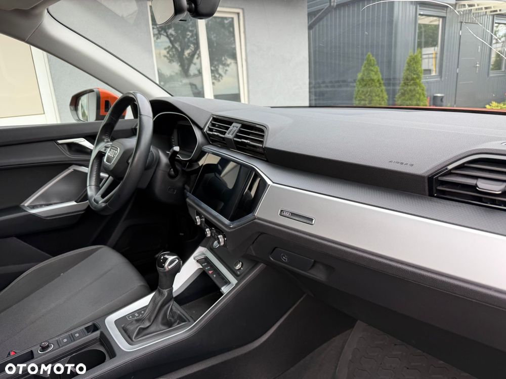 Audi Q3 35 TFSI S tronic - 17
