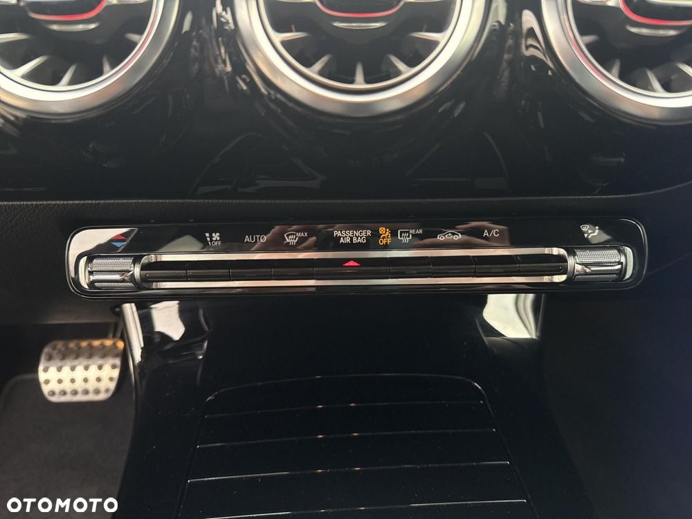 Mercedes-Benz CLA - 19