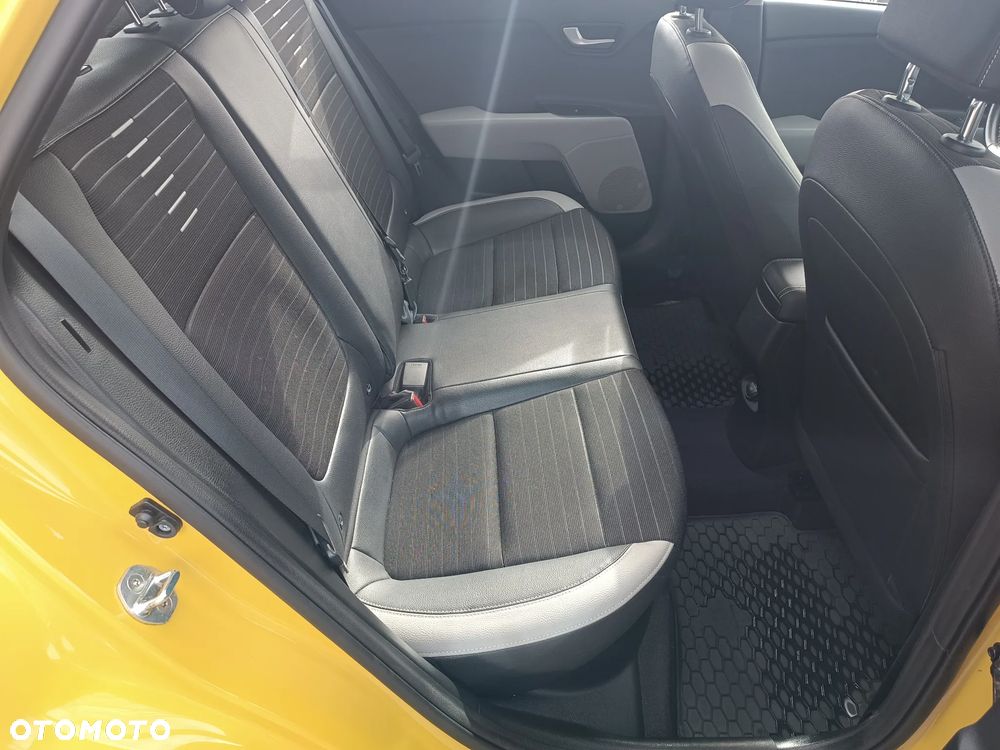Kia Stonic - 13