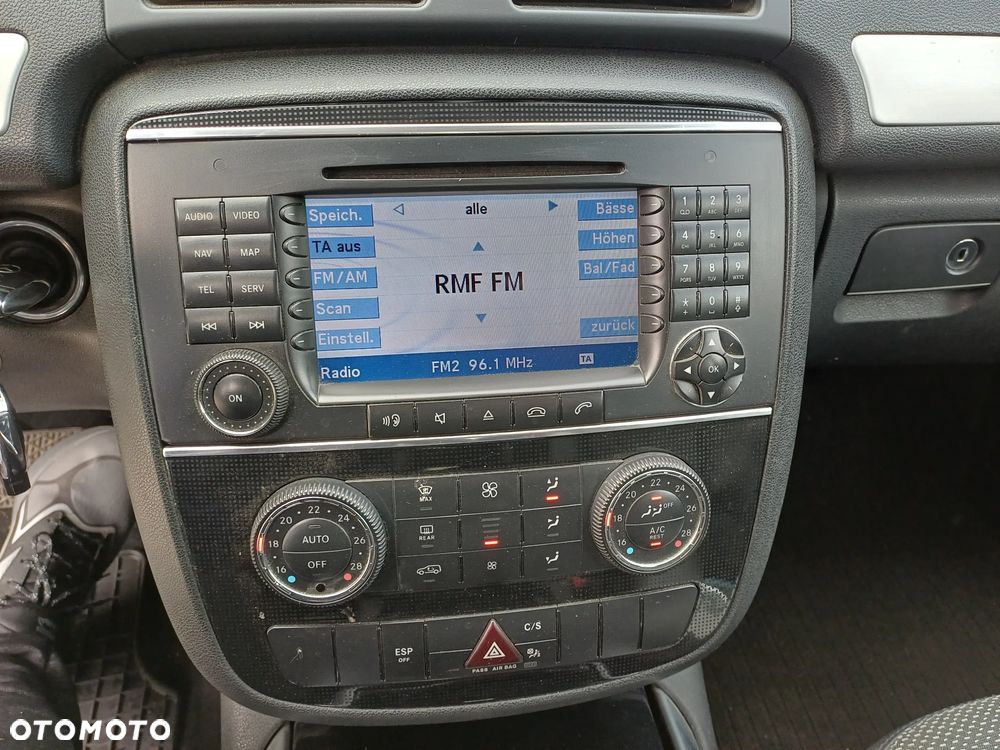 Mercedes-Benz Klasa R 320 CDI 4-Matic - 21