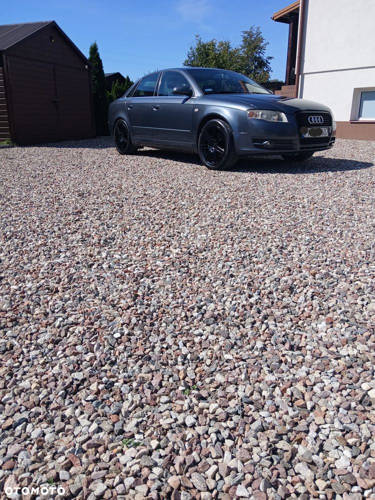 Audi A4 Limousine - 6