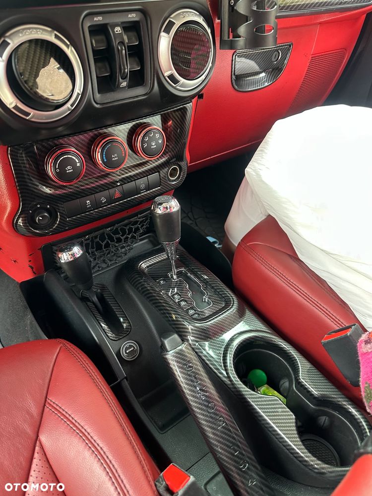Jeep Wrangler 3.6 Unlim Rubicon X - 29