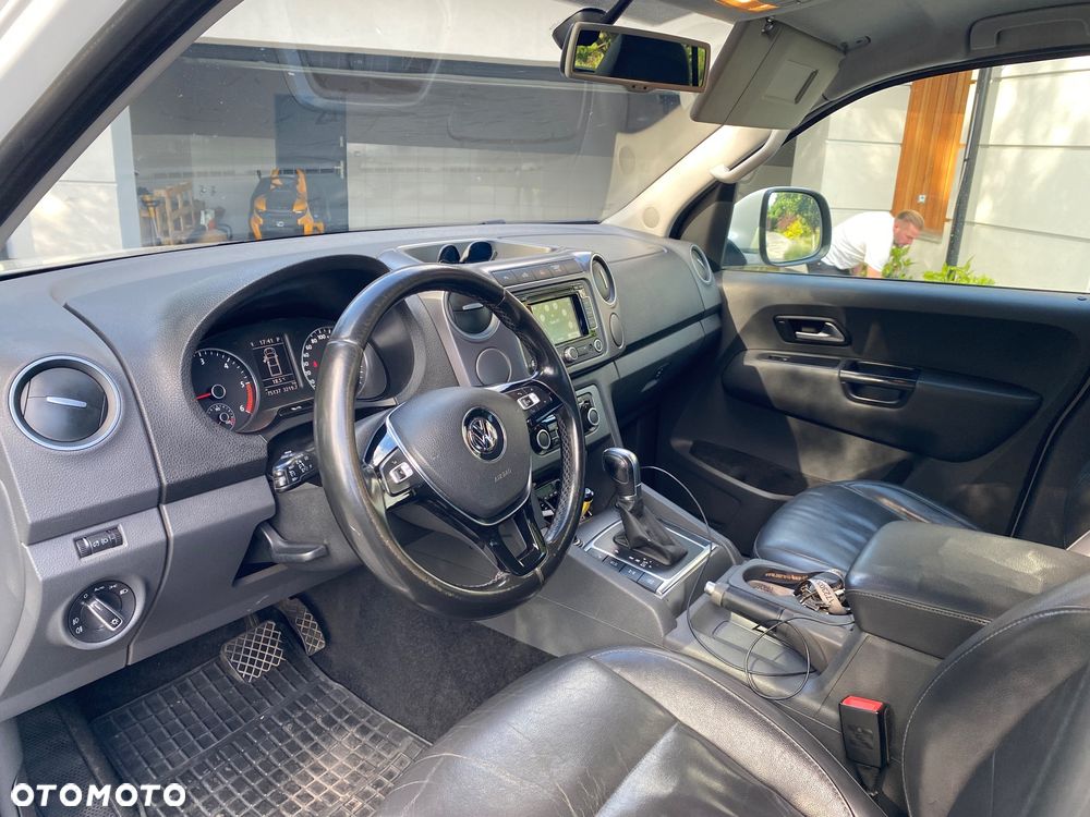 Volkswagen Amarok - 10