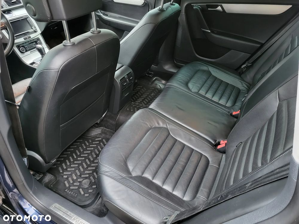 Volkswagen Passat 1.8 TSI Automatik Highline - 16