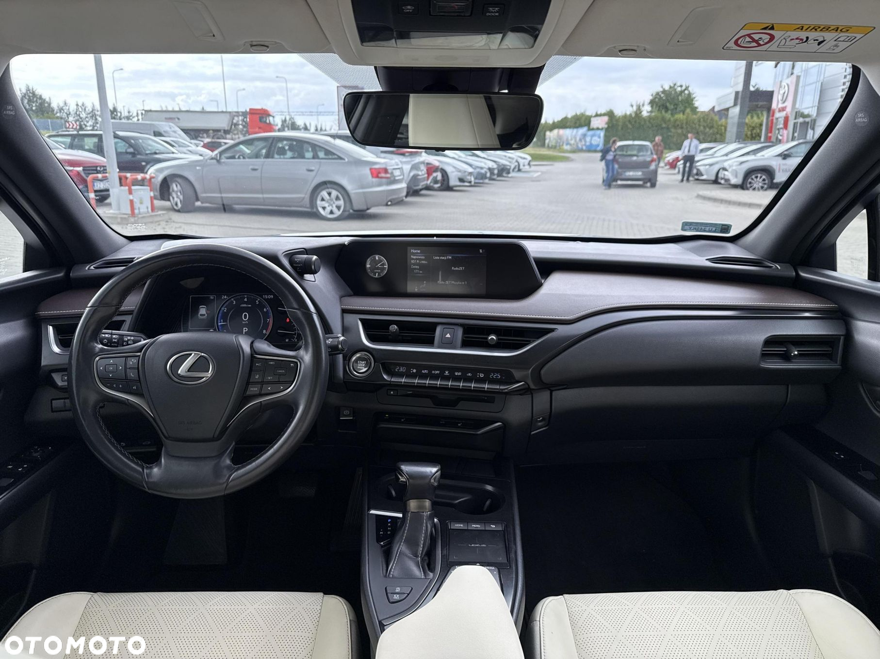 Lexus UX 200 Prestige 2WD - 11
