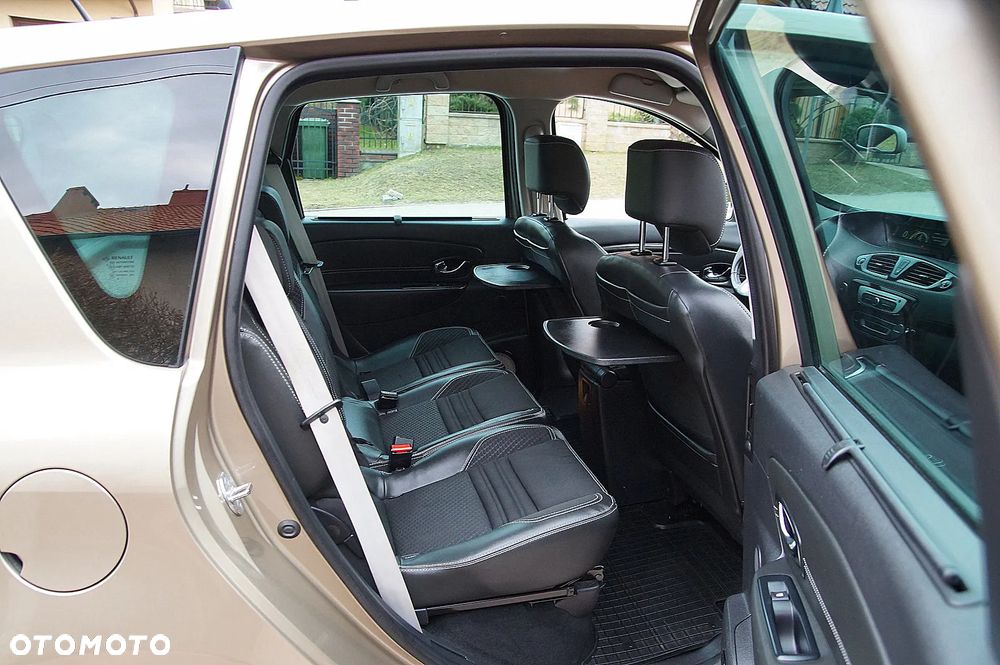 Renault Scenic Energy dCi 130 Euro 6 S&S Bose Edition - 25