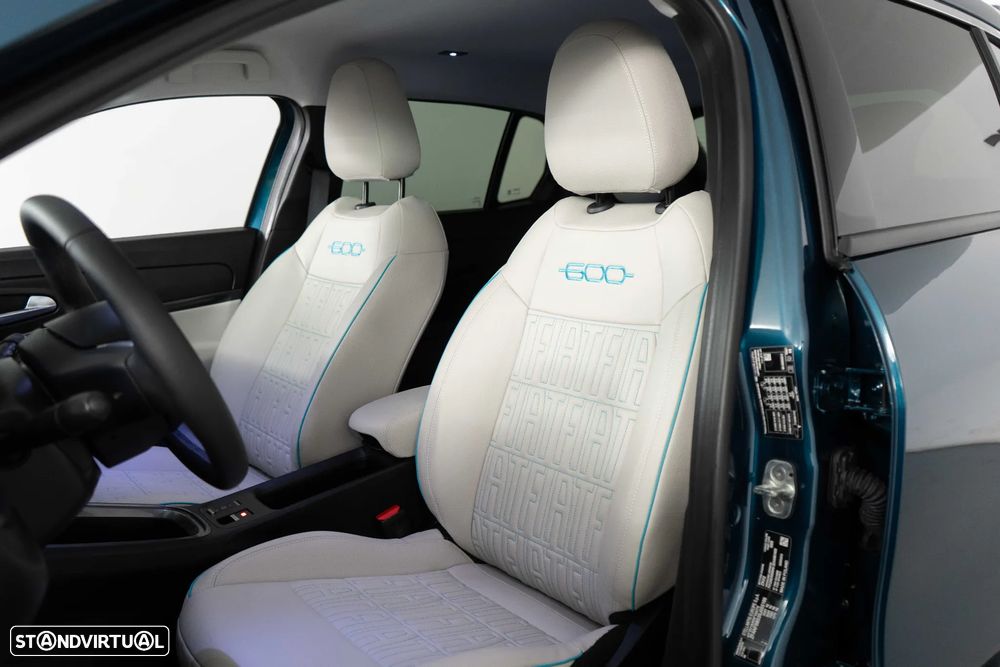 Fiat 600e 54 kWh La Prima - 10